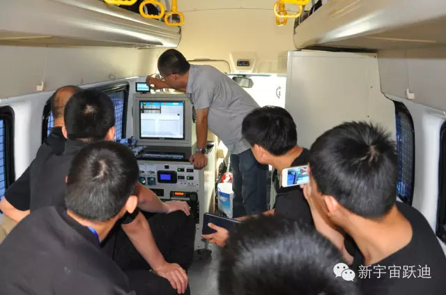 反恐处突运兵车,移动警务室