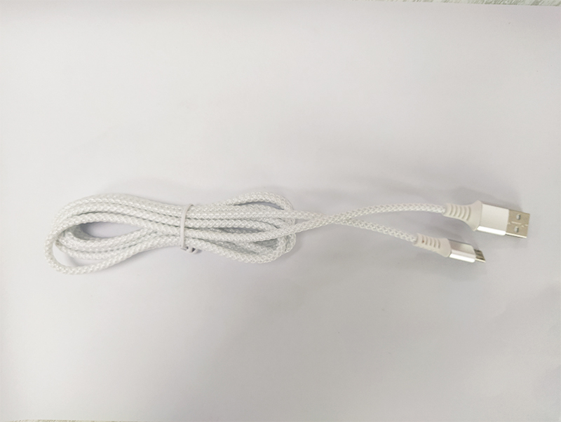 2A大电流microUSB数据线，东莞数据线定制厂家