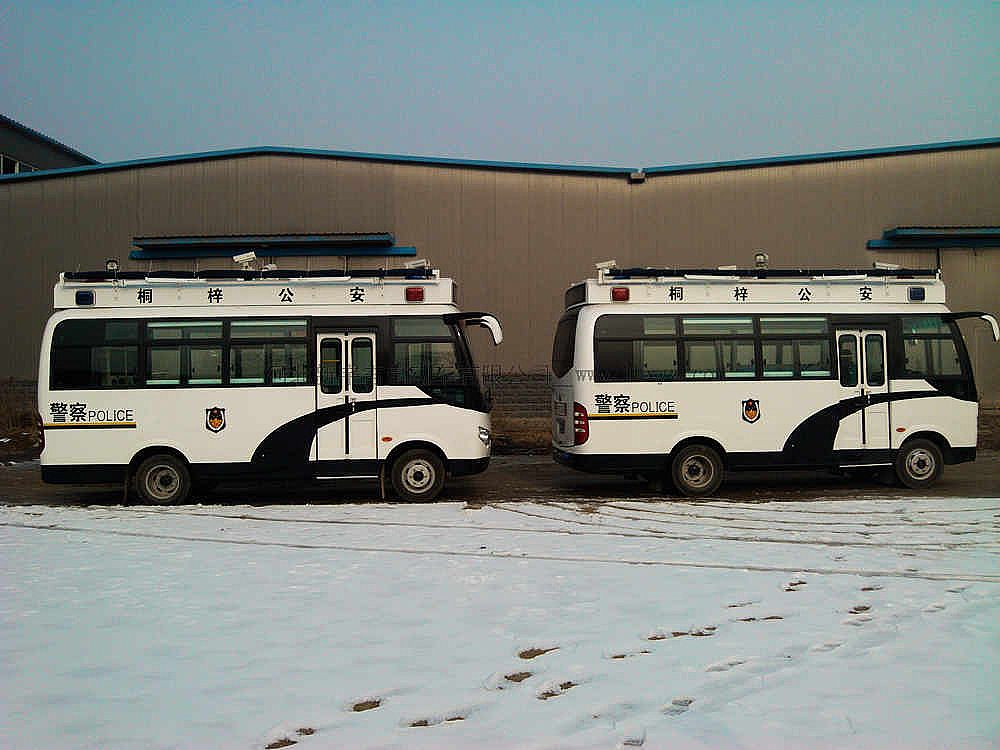 燃油版移动警务室