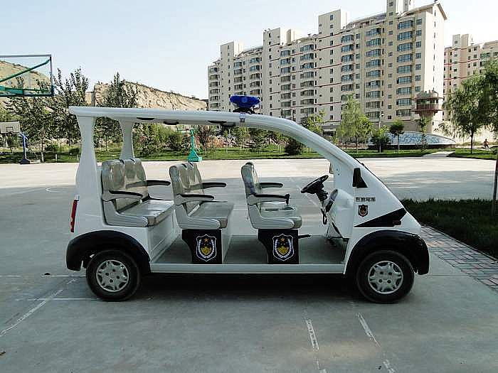 三排电动巡逻车