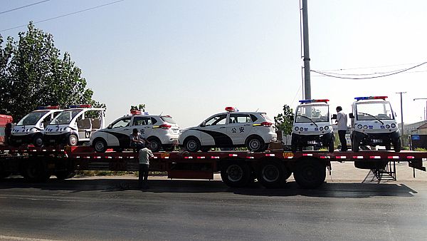 魏县购置警用电动汽车再次发车