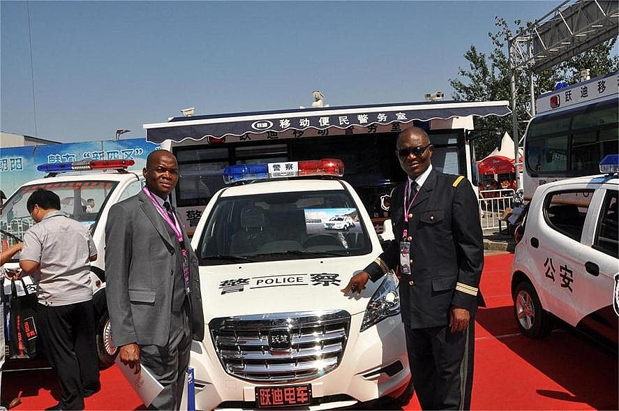 沐鸣2电动车亮相第七届中国国际警用装备博览会