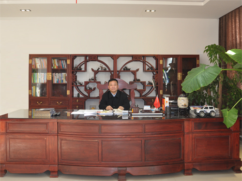 沐鸣2集团董事长吕洪涛恭祝大家2015年元旦快乐