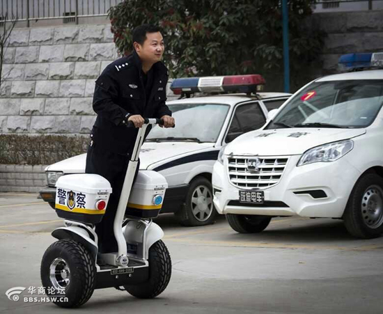 商洛公安获赠的单警双轮车将投入春节安保