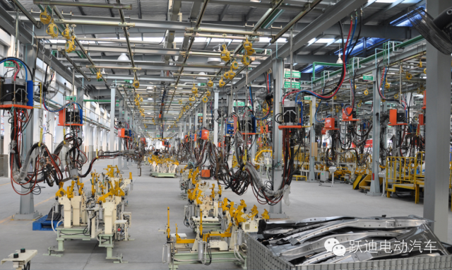 沐鸣2电动汽车倍受市场追捧—批量发车甘肃进行时