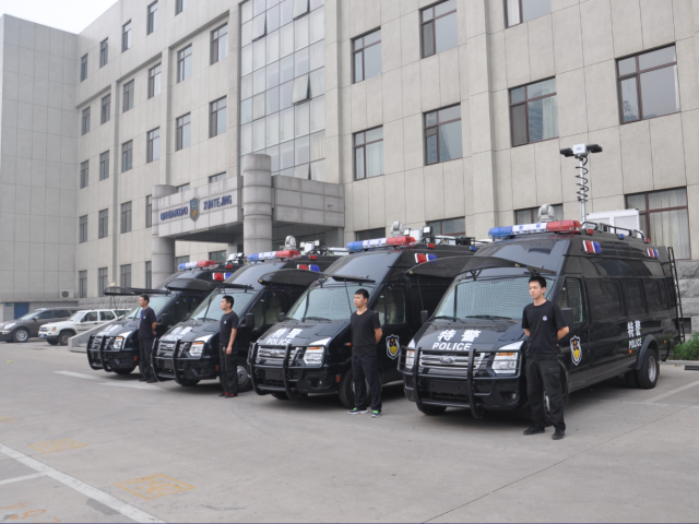 反恐处突运兵车,移动警务室