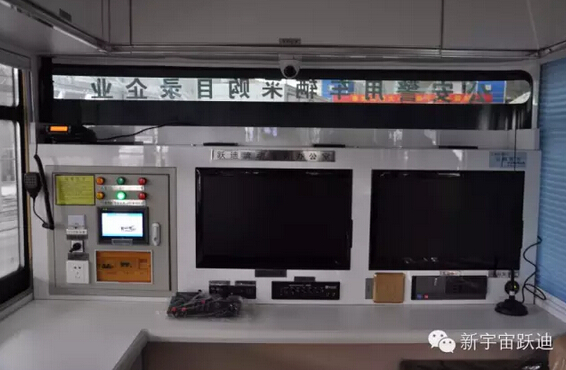 沐鸣2移动警务室执勤于海口火车东站—群众身边的派出所