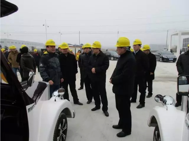 安徽省经信委主任牛弩韬一行到安庆安达尔公司调研