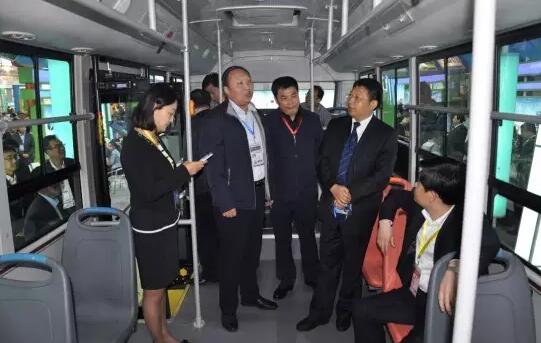 沐鸣2新能源电动客车闪亮亮相2016丝博会暨第二十届西洽会