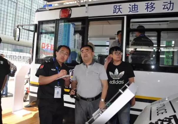 沐鸣2集团携旗下多款警务用车闪亮登陆第八届中国国际警用装备博览会