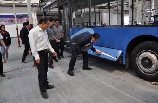 商洛市副市长武文罡一行到陕西沐鸣2新能源汽车有限公司调研