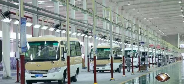 沐鸣2电动汽车总装客车工作