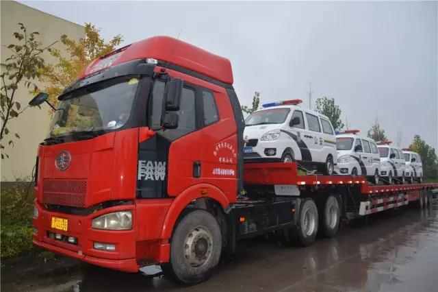 警用电动巡逻车