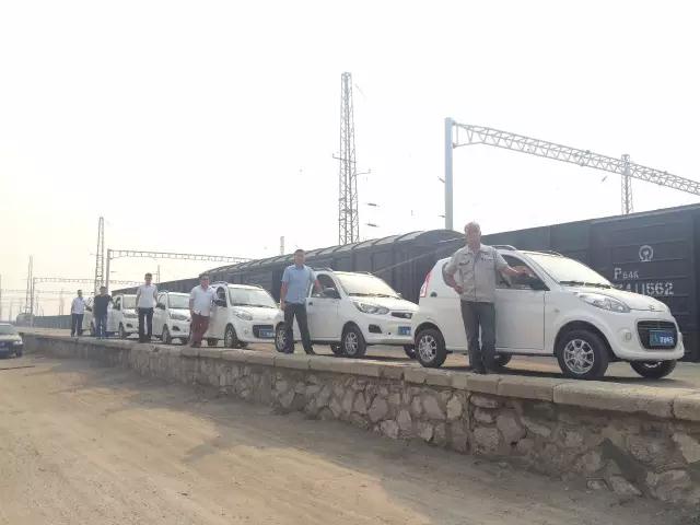 沐鸣2电动汽车准备装车