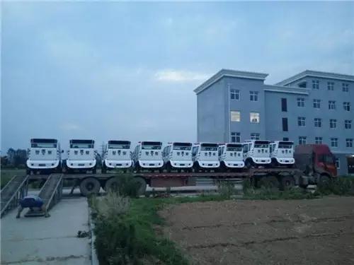 沐鸣2电动汽车装车进行中