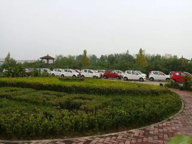 沐鸣2电动汽车总装下线