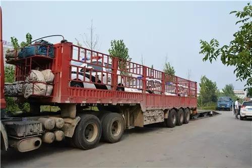 沐鸣2电动汽车装车完毕