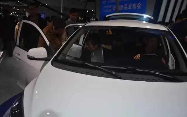 沐鸣2智能家族集结亮相郑州展，万人见证，共赢未来