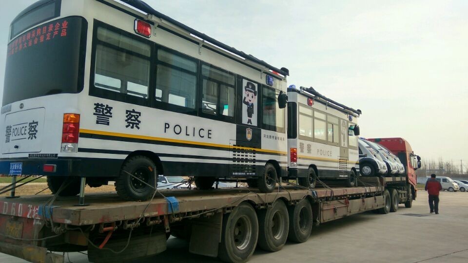 电动移动警务室