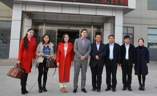 金恩斯·阿丽努尔董事长到沐鸣2集团参观考察