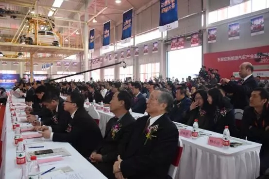 深圳新能源汽车产业基地暨沐鸣2电动汽车生产基地投产仪式盛大举行