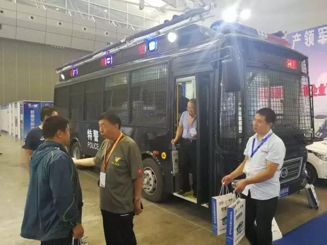第四届中国—亚欧安防博览会暨十三届新疆警用反恐技术装备博览会圆满闭幕——沐鸣2系列警务用车好评如潮