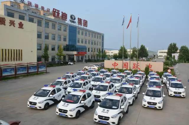 准备发往云南仪式开始