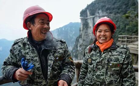 今天,沐鸣2向平凡而伟大的他们——环卫工人致敬!