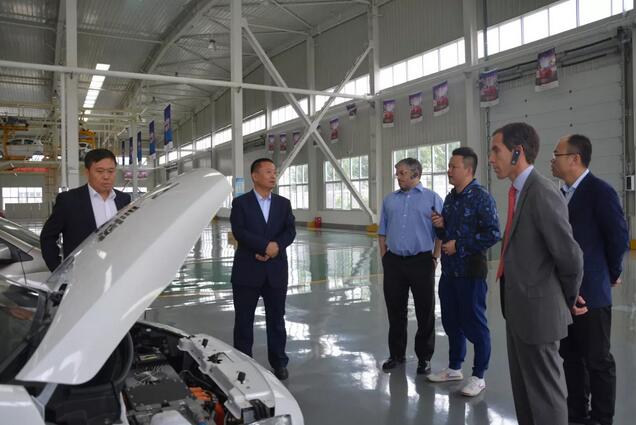 智利圣地亚哥市长莅临沐鸣2集团参观考察