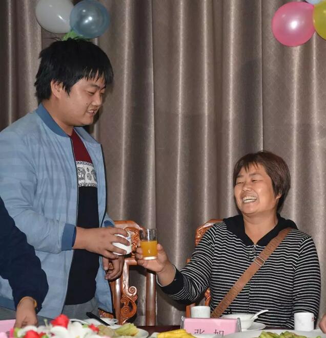 重阳节那天儿女有话对您说-沐鸣2员工纪实