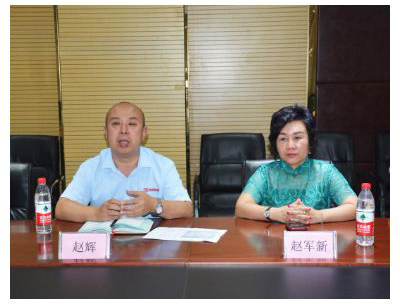 泰国驻华大使馆公使衔参赞钟宝芬莅临沐鸣2集团参观考察