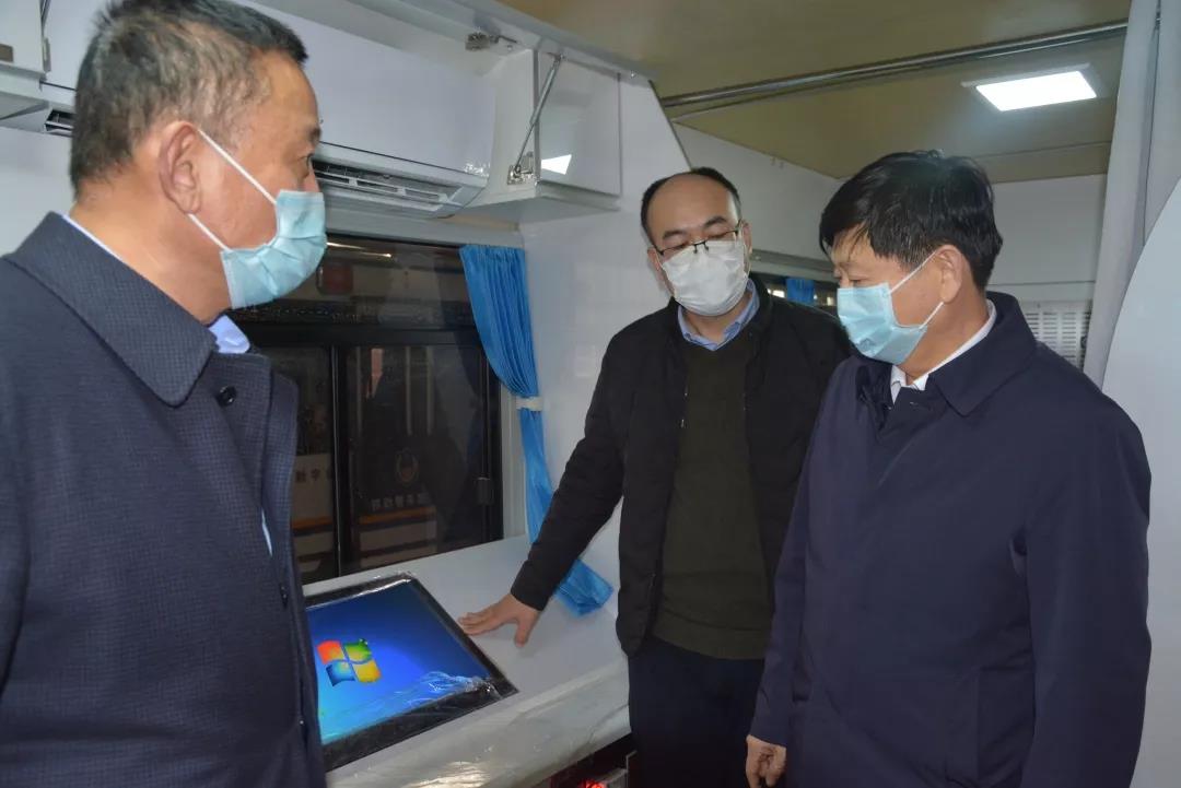 省委常委、深圳市委书记邢国辉莅临沐鸣2集团调研考察防疫工作站生产情况