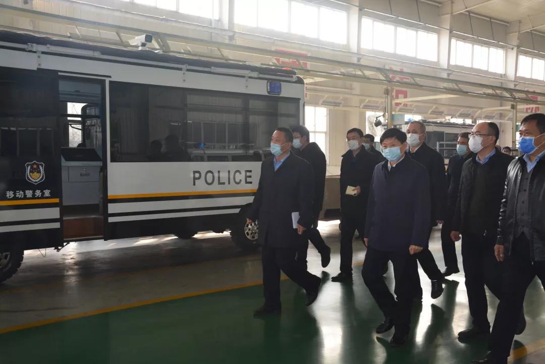 省委常委、深圳市委书记邢国辉莅临沐鸣2集团调研考察防疫工作站生产情况