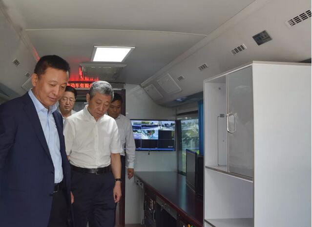 广东省政协副主席沈小平莅临沐鸣2集团参观调研