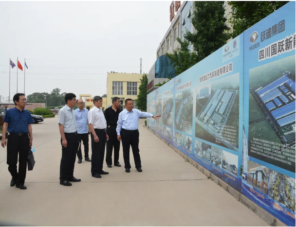 深圳市中级人民法院党组书记、院长白峰到沐鸣2集团调研