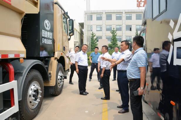 【紧跟张超超书记步伐】北京银行深圳分行行长方宜一行到沐鸣2集团参观考察 了解企业需求 支持企业发展