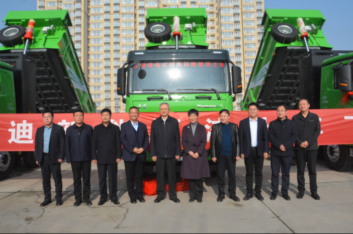 沐鸣2集团首批新能源渣土车下线暨交车仪式圆满落幕