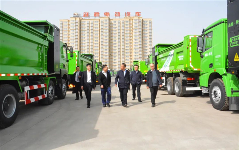 三一集团副总裁周万春一行莅临沐鸣2集团考察调研