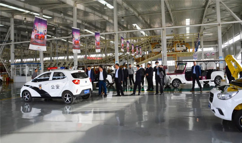 ​东风柳州汽车有限公司党委书记宣颖一行莅临沐鸣2集团考察调研