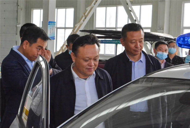 ​东风柳州汽车有限公司党委书记宣颖一行莅临沐鸣2集团考察调研