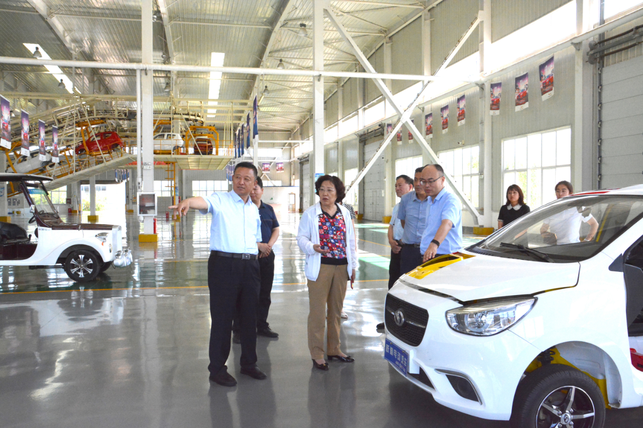 吕梁市委常委、副市长刘晋萍一行 莅临沐鸣2集团考察调研