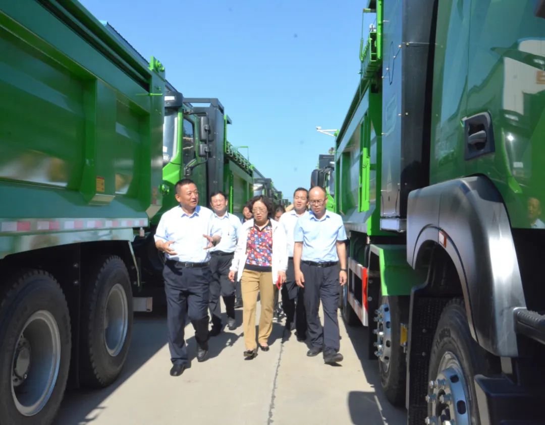 吕梁市委常委、副市长刘晋萍一行 莅临沐鸣2集团考察调研