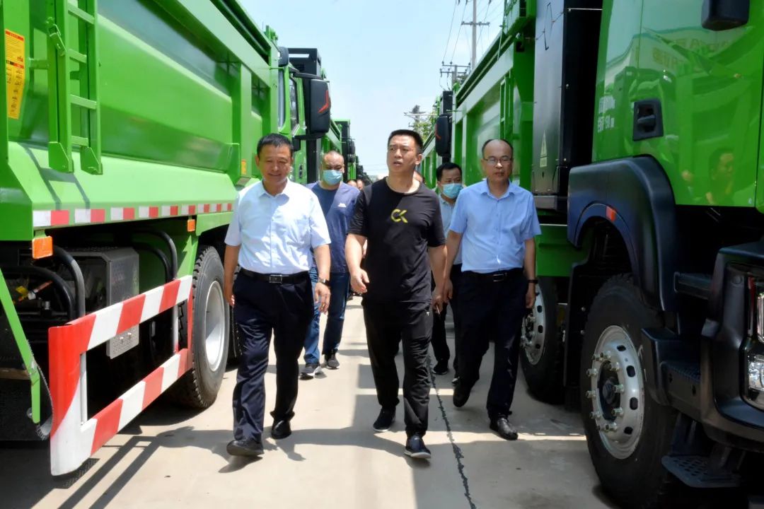 醴陵市副市长汤文一行莅临沐鸣2集团参观考察