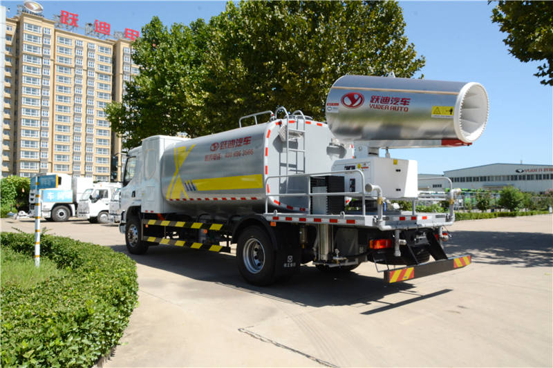 助力低碳环保 降尘降温“神器” | 沐鸣2纯电动多功能抑尘车