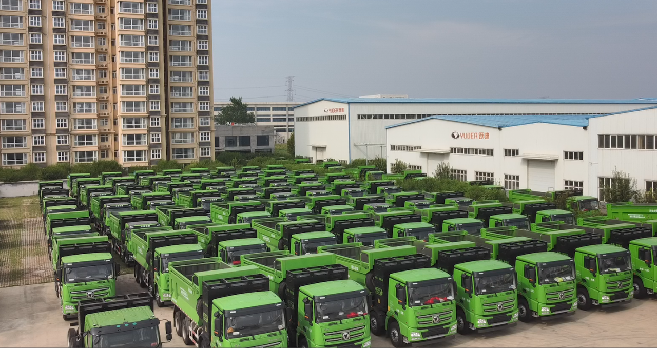 白俄罗斯 BATE 总经理一行赴沐鸣2集团参观考察