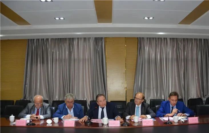 西班牙客商一行到沐鸣2集团参观考察洽谈合作