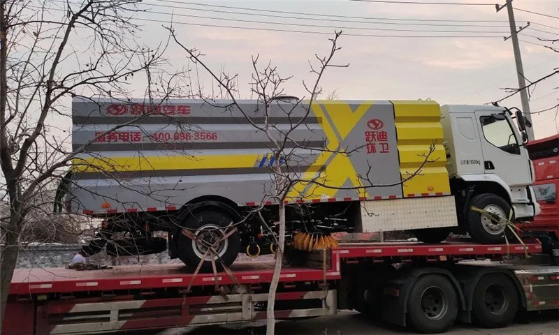 助力城市清洁美丽丨沐鸣2纯电动洗扫车发车