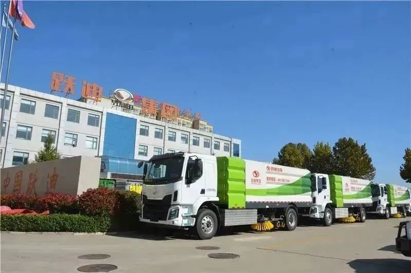 道路深度清洁好帮手丨沐鸣2纯电动洗扫车