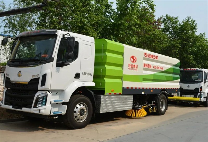 共创生态家园丨沐鸣2新能源环卫车发往河南