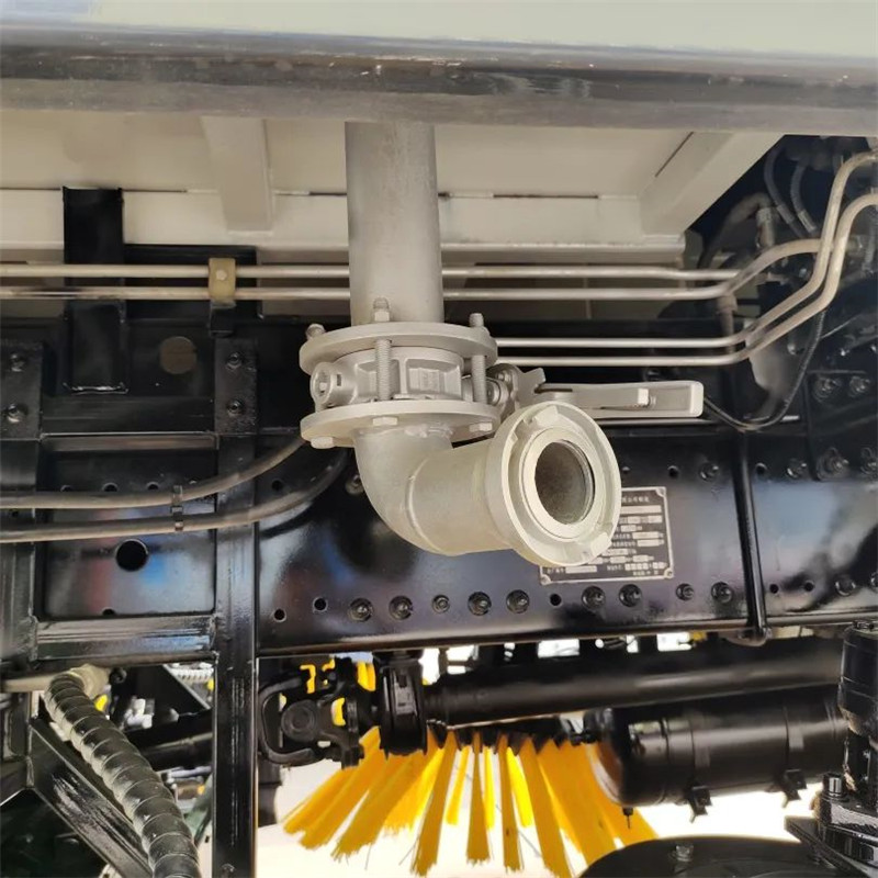 共创生态家园丨沐鸣2新能源环卫车发往河南